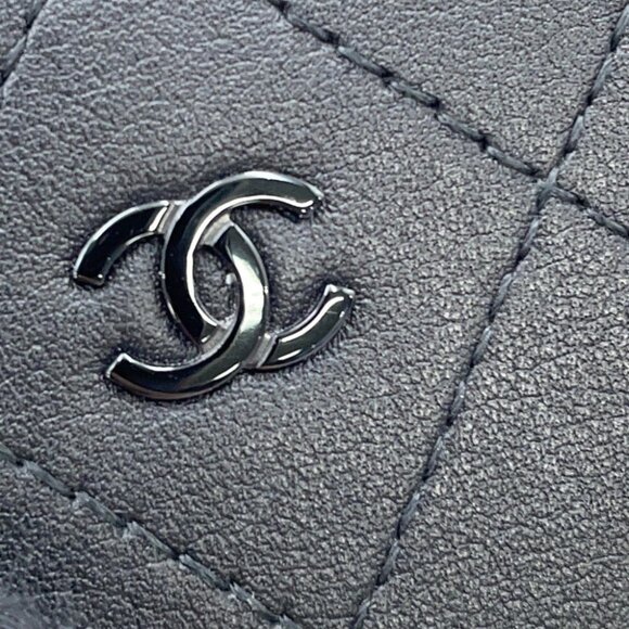 CHANEL Matelasse compact wallet Calf Leather Black AP3997 - Picture 2 of 14